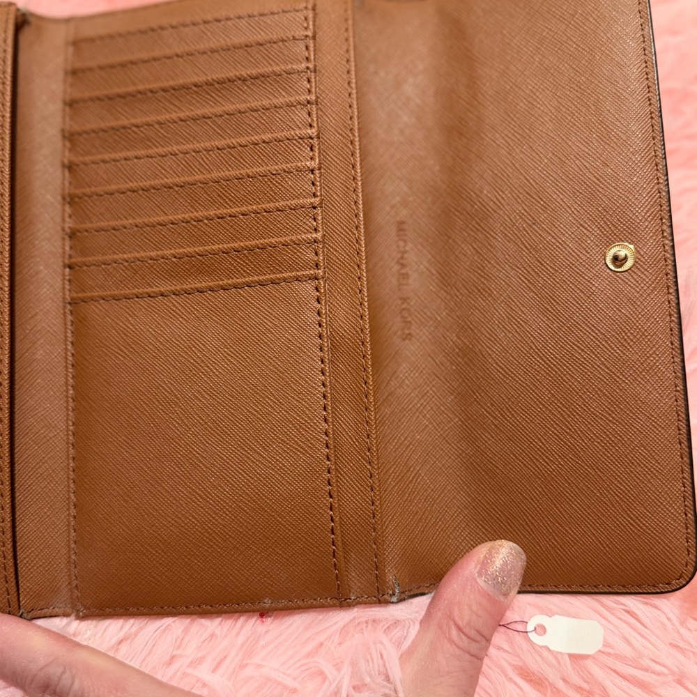 ❌SOLD❌Michael Kors Jet Set Travel Large Trifold Wallet Luggage Brown - Picture 8 of 16